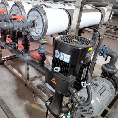 反渗透膜8支同时离线洗膜机采用快拆式膜壳操作简便